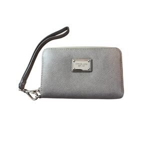 Michael Kors wristlet